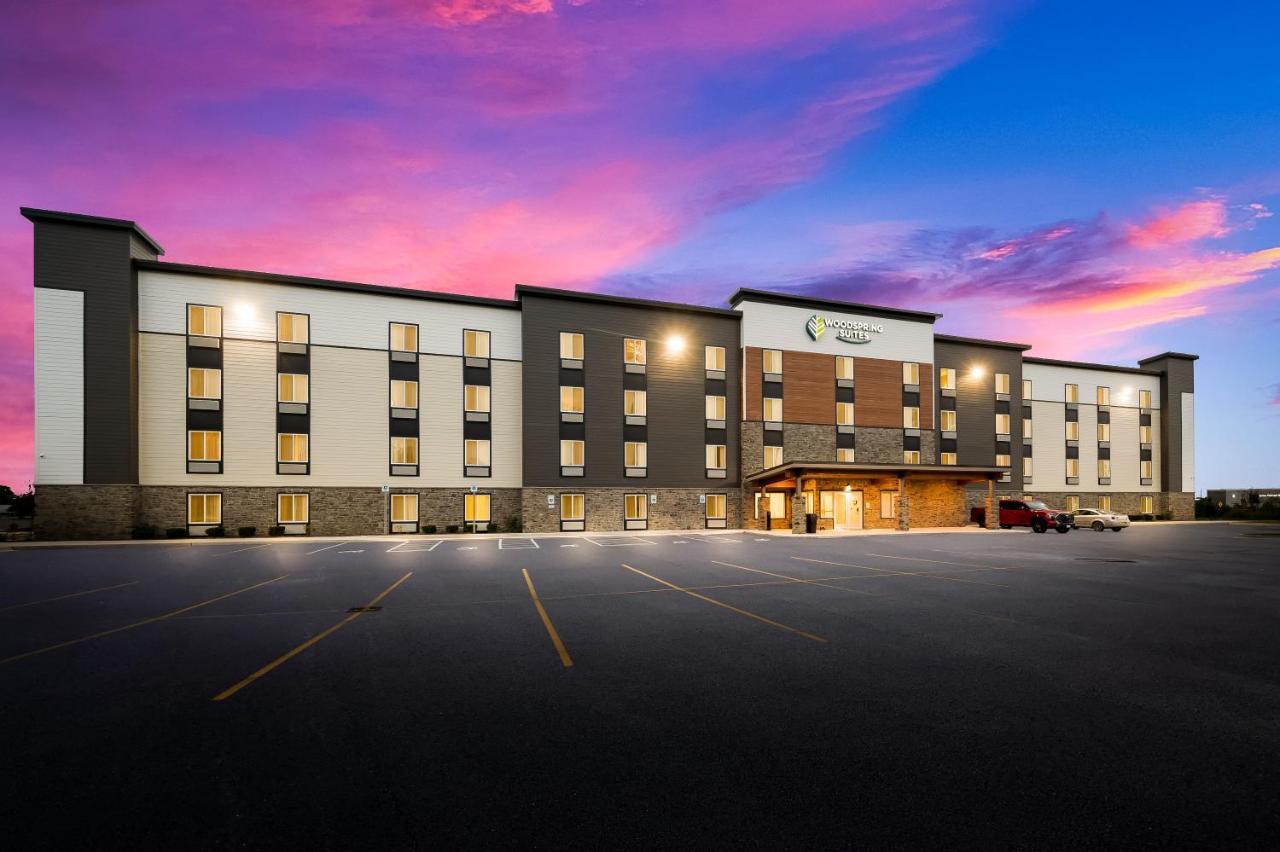 Woodspring Suites East Lansing - University Area ภายนอก รูปภาพ