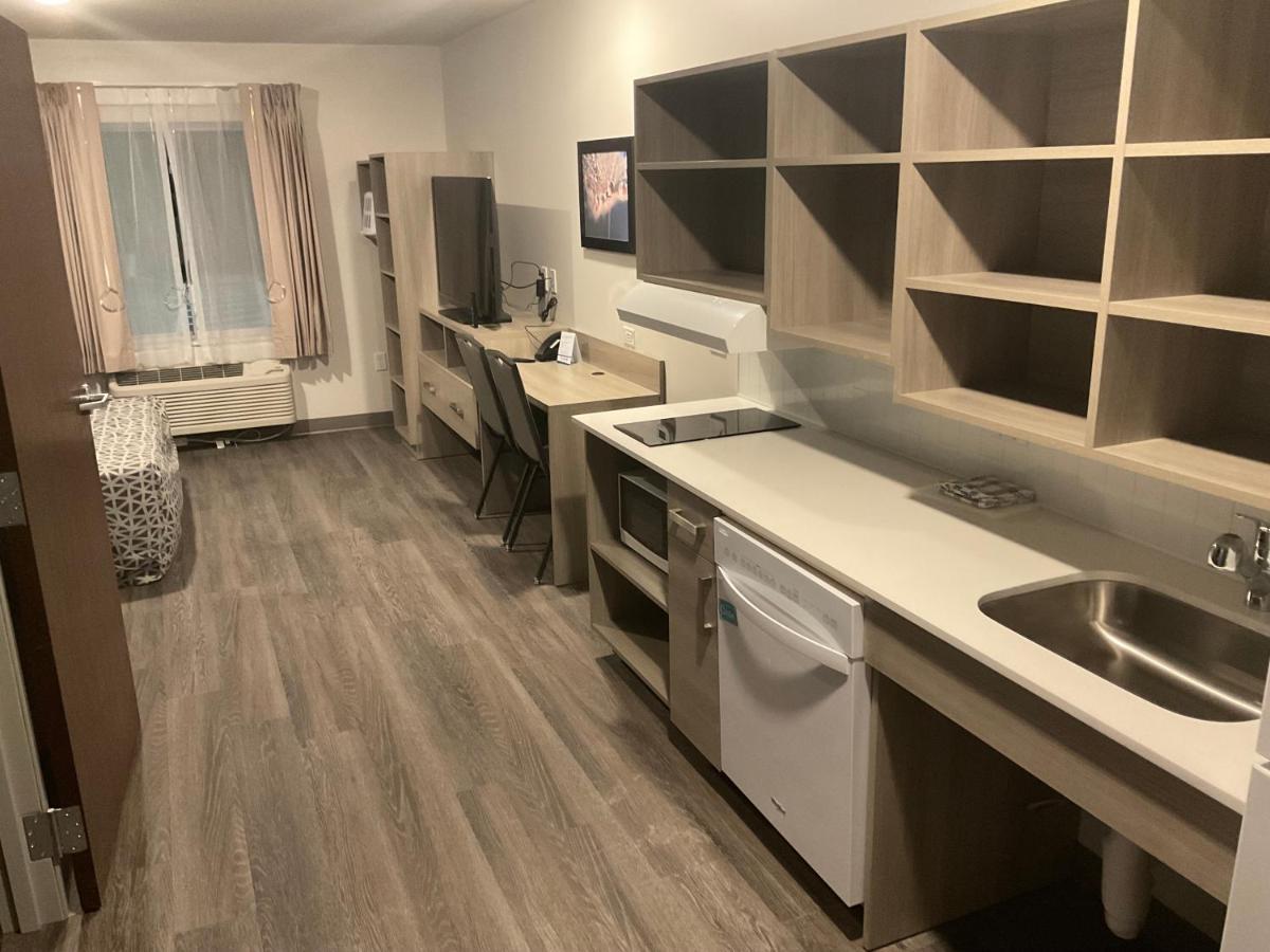 Woodspring Suites East Lansing - University Area ภายนอก รูปภาพ